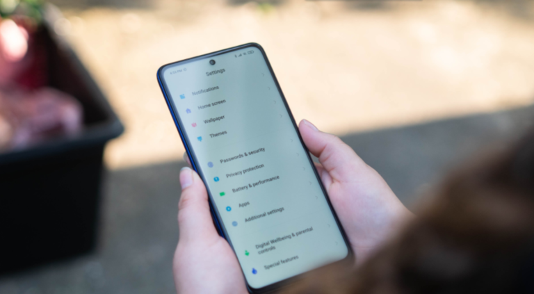 how do i get my home screen back on android?
