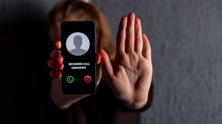 how to change your caller id name on android