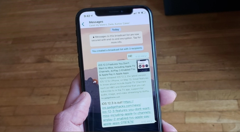 how to text more than one person on android