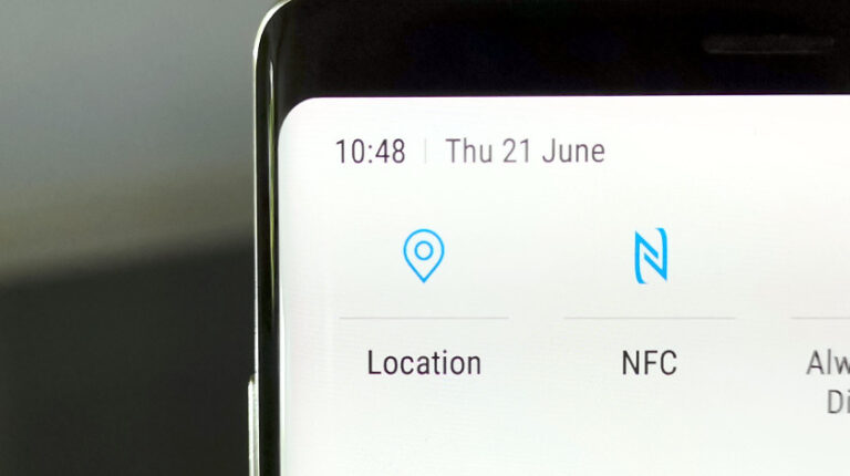 how to turn on gps on android phone