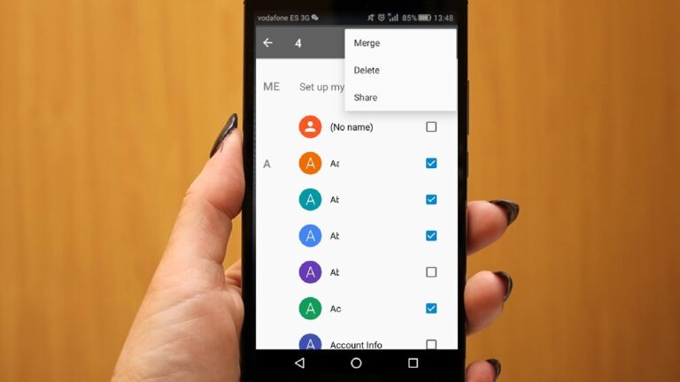 how to delete phone numbers on android