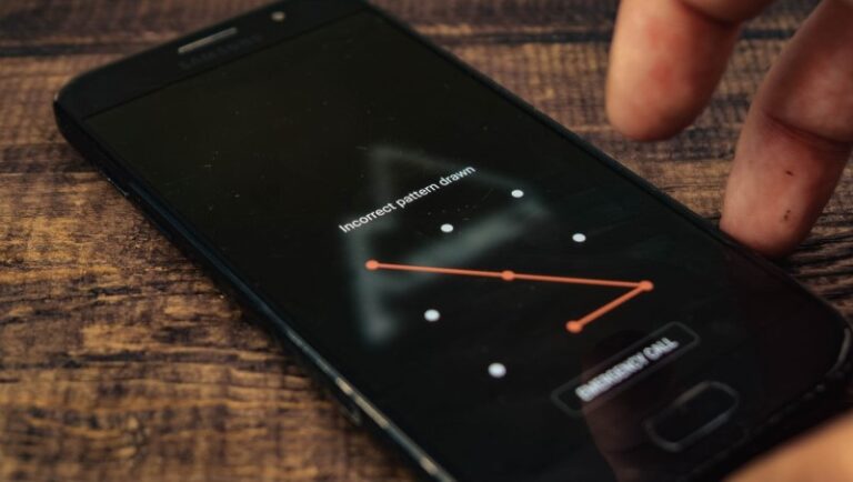 how to hard reset android phone when locked