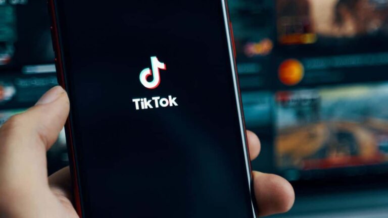 how to put dark mode on tiktok android