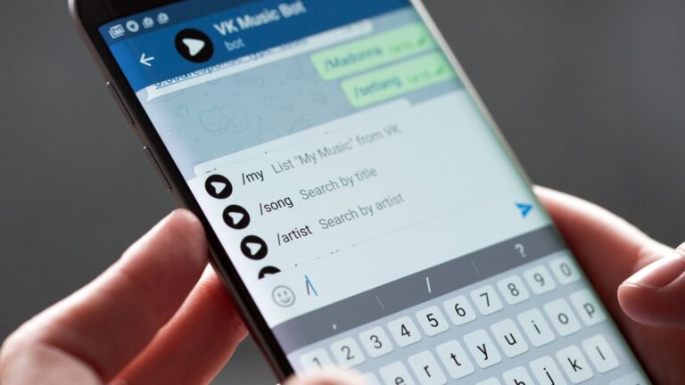 what is a chatbot on android