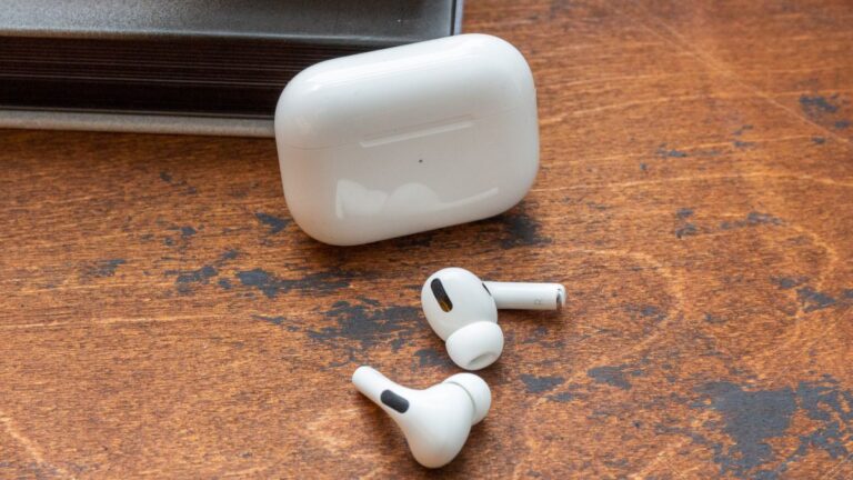 how to add airpods to find my iphone
