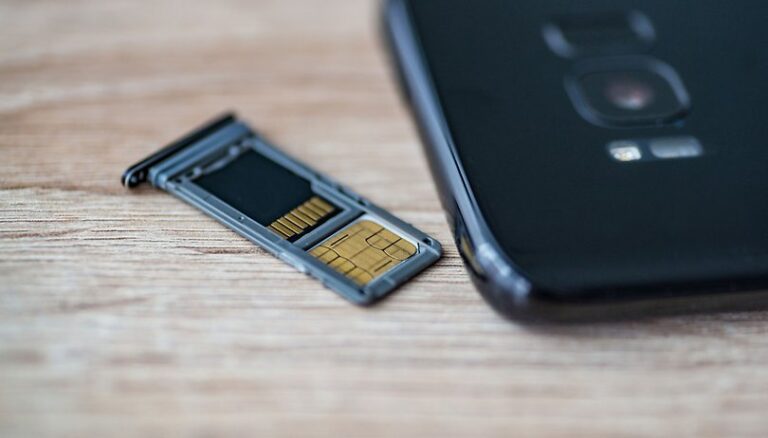how to fix a damaged sd card on an android phone